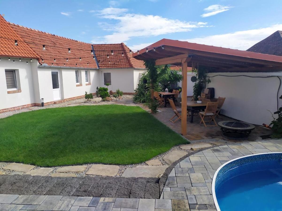 Apartmány Ellie Znojmo Exterior foto