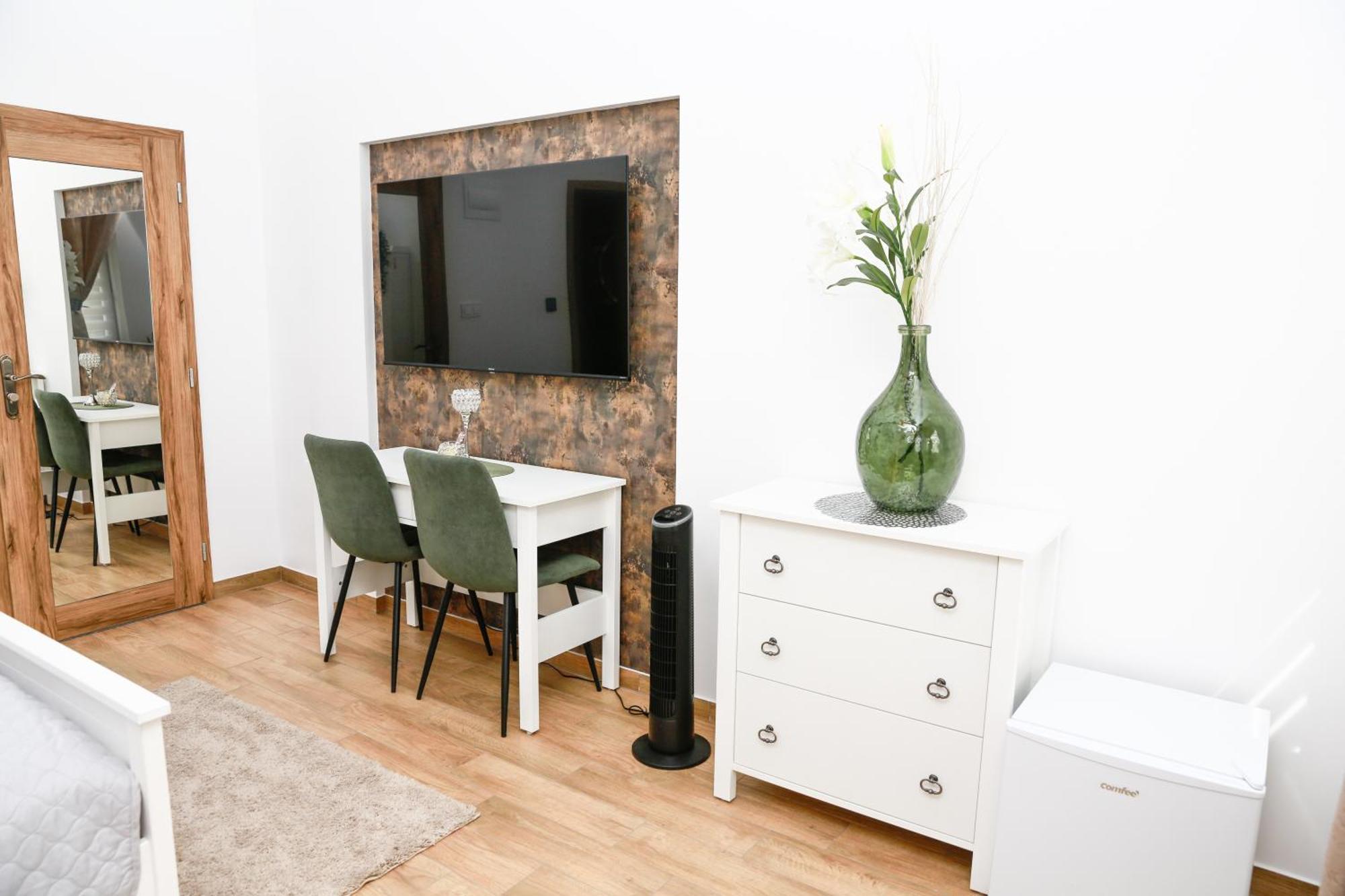 Apartmány Ellie Znojmo Exterior foto